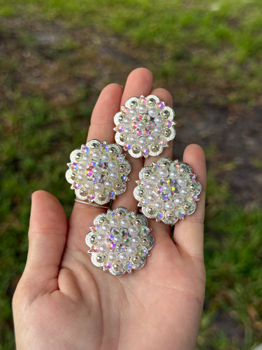 Wedding Bell Concho 1 1/4”