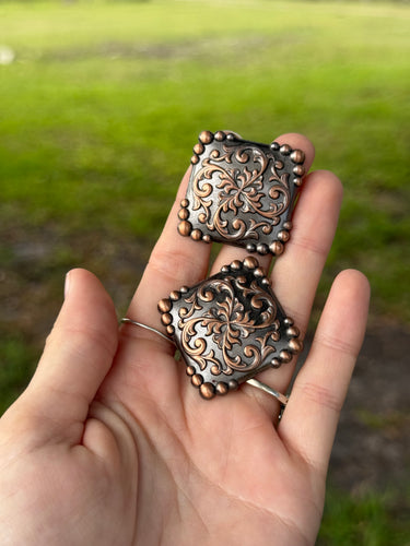 Square Floral Conchos 1 1/2” (Pair)