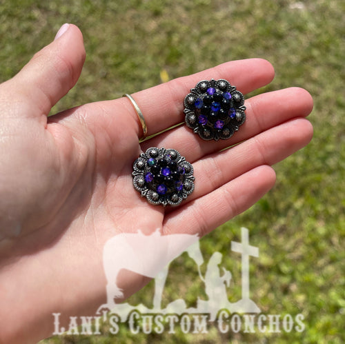 Heliotrope & Black Pearl Dark Antique Berry Concho 1”